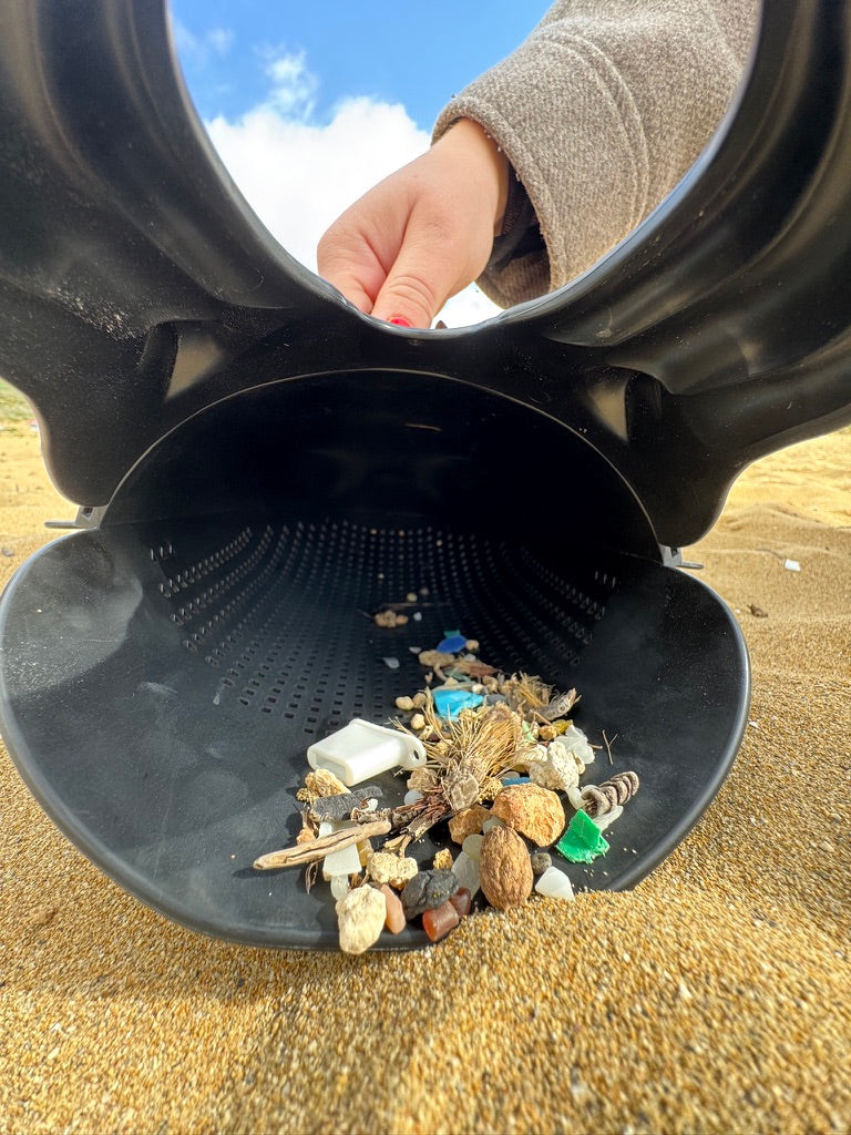 SCUTTLE THE MICROPLASTIC COLLECTING CUTTLE